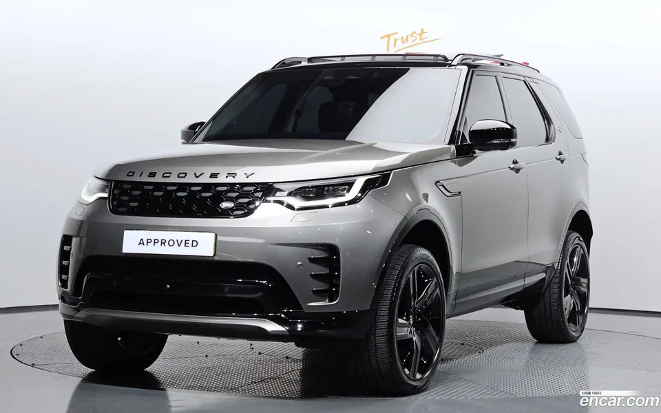 Land Rover Discovery D350 HSE 2025 — фото 1, купить с доставкой в Москву