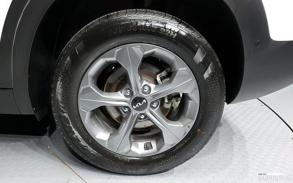 Kia Seltos 2.0 2WD 2023 — миниатюра 5
