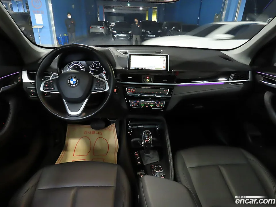 BMW X1 xDrive 20i xLine 2022 — миниатюра 2