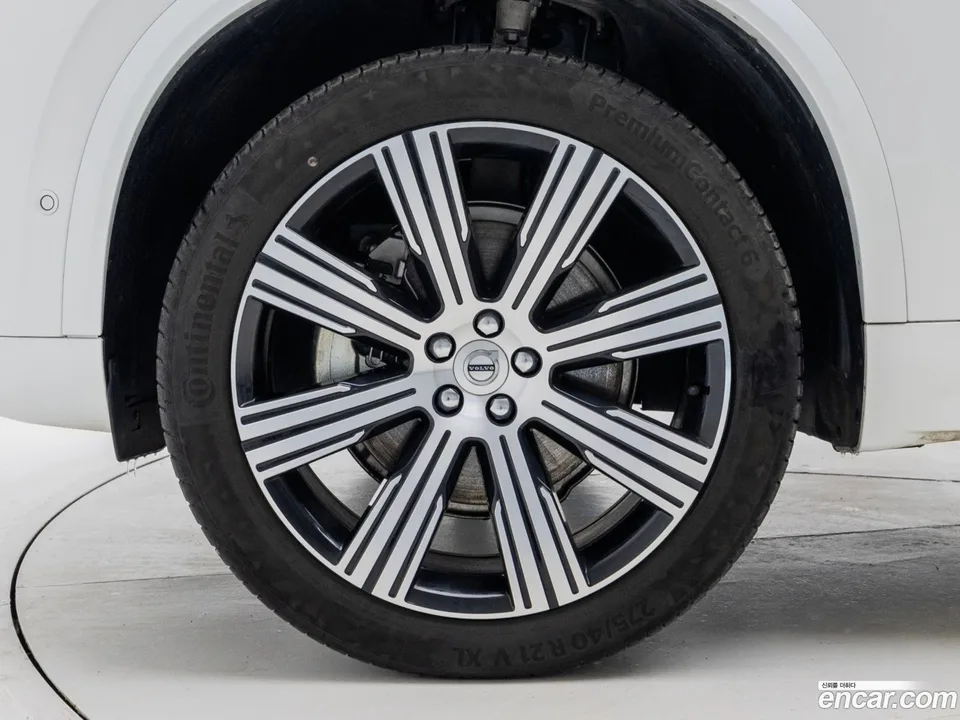 Volvo XC90 B6 2025 — миниатюра 2