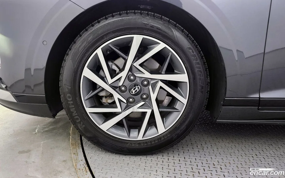 Hyundai Grandeur 2.5 2WD 2023 — миниатюра 2