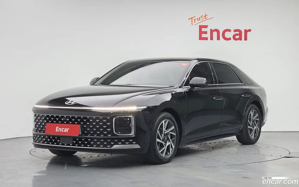 Hyundai Grandeur 2.5 2WD 2024 — фото 1, купить с доставкой в Москву