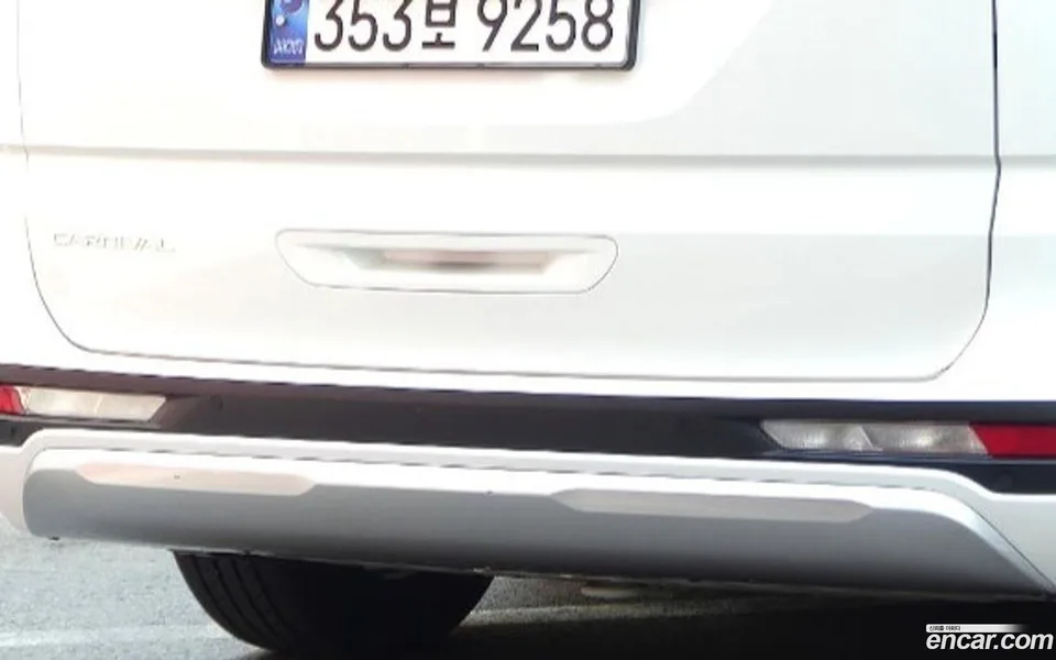 Kia Carnival 9 2022 — миниатюра 4