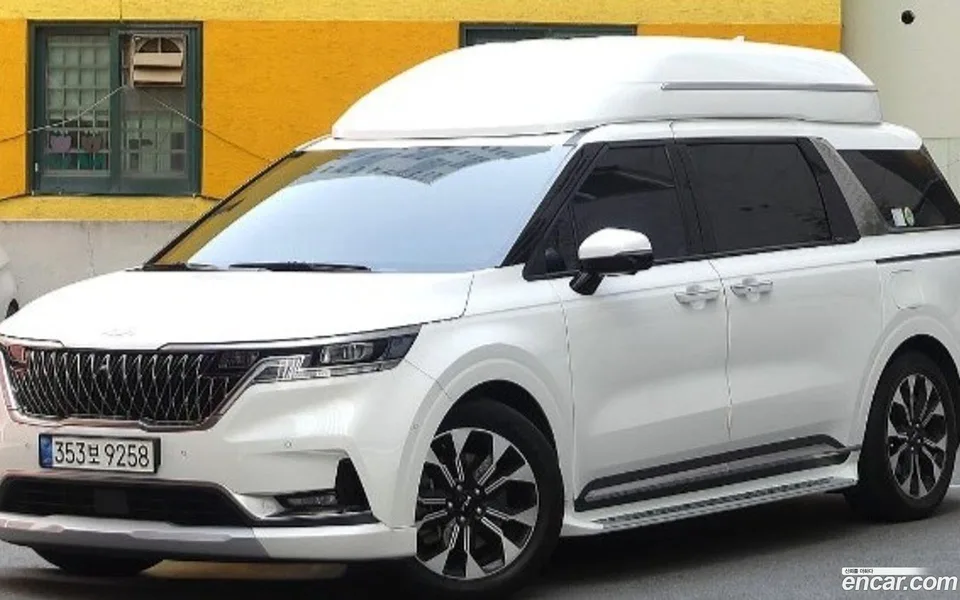 Kia Carnival 9 2022 — фото 1, купить с доставкой в Москву