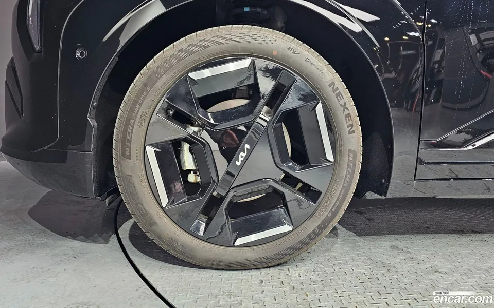 Kia EV3 2WD 2024 — миниатюра 5