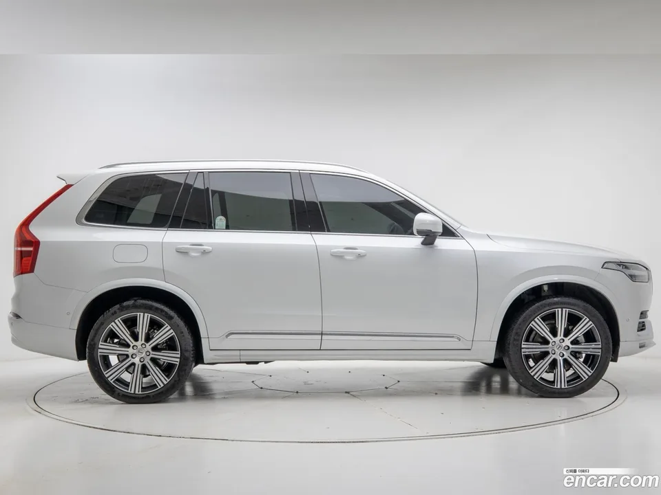 Volvo XC90 B6 2025 — миниатюра 4