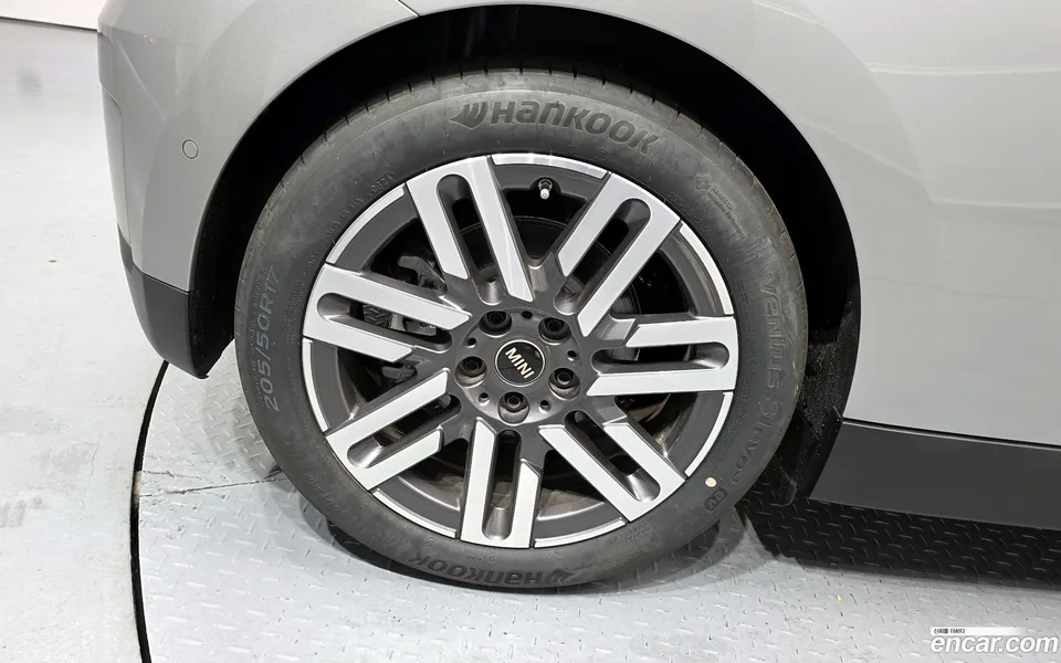 MINI Cooper Electric SE 2024 — миниатюра 5