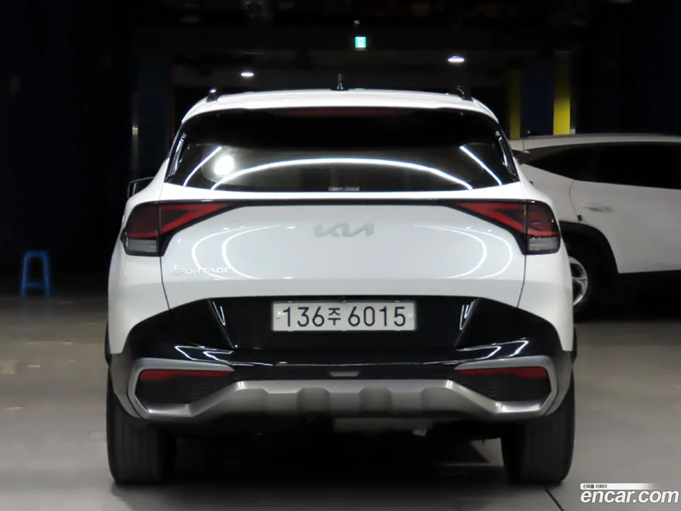 Kia Sportage 2.0 2WD 2022 — миниатюра 4