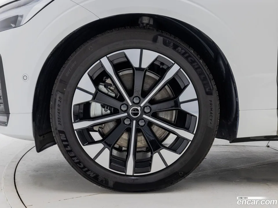 Volvo XC60 B5 2025 — миниатюра 5