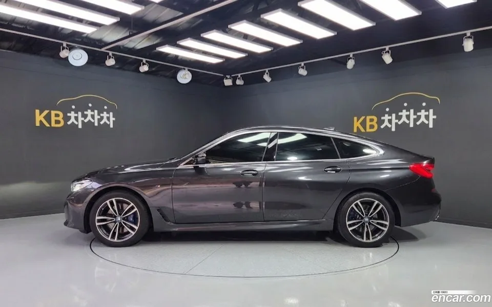 BMW 6 Series GT 620d M 2023 — миниатюра 4