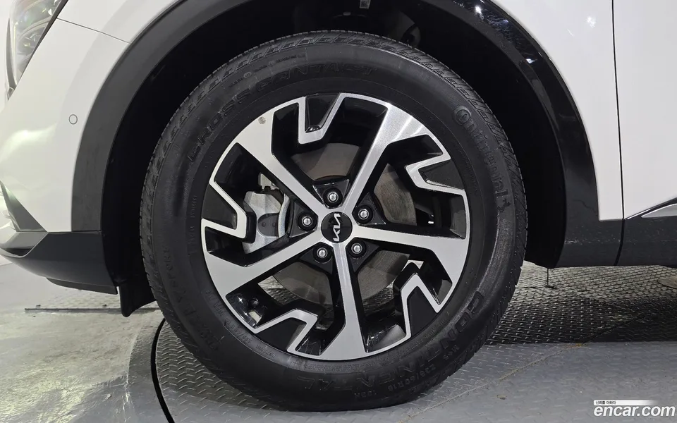 Kia Sportage Hybrid 2WD 2023 — миниатюра 2