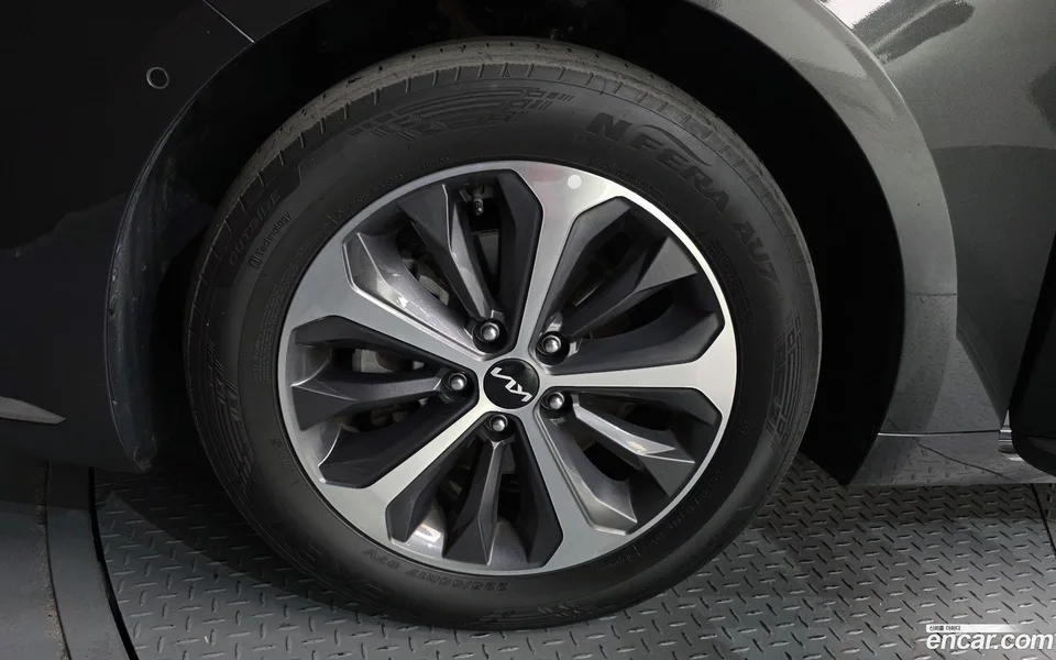 Kia K8 Hybrid 2023 — миниатюра 5