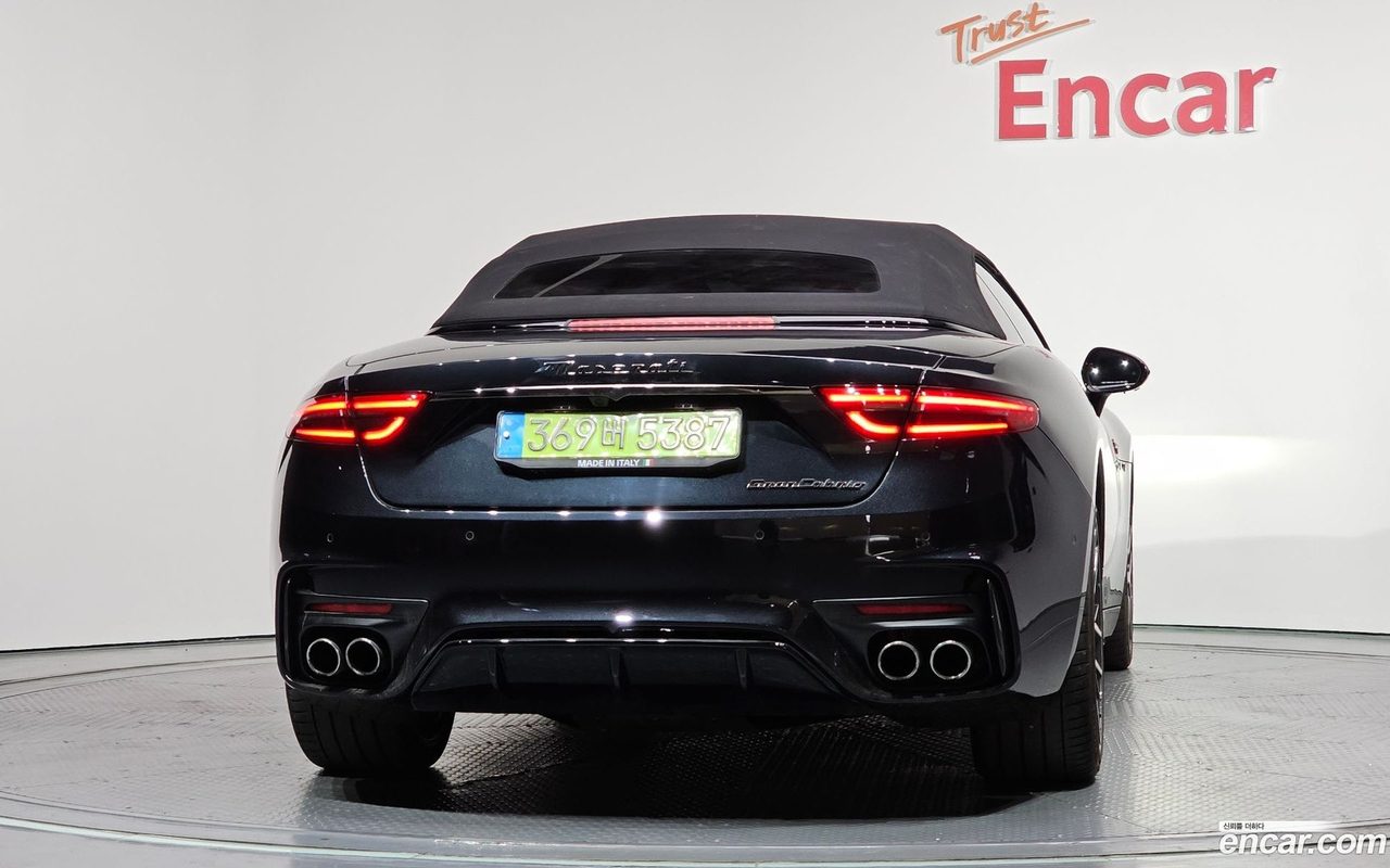 Maserati GranCabrio 2024 — 4