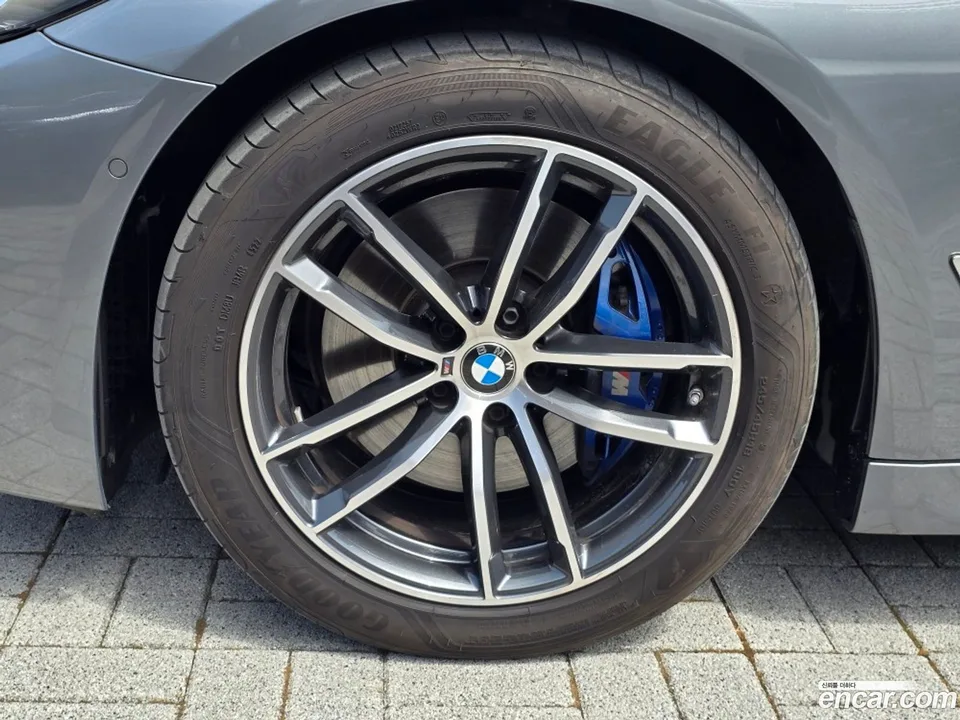 BMW 5 Series 520i M 2023 — миниатюра 2