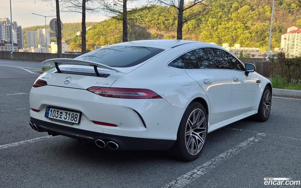Mercedes-Benz AMG GT 4 43 4MATIC+ 2022 — миниатюра 4