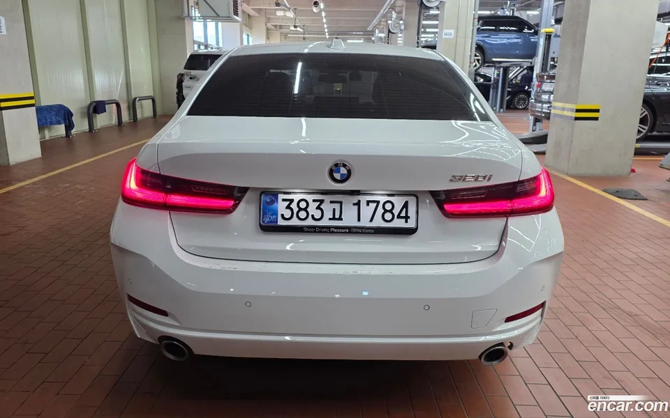 BMW 3 Series 320i 2025 — миниатюра 3