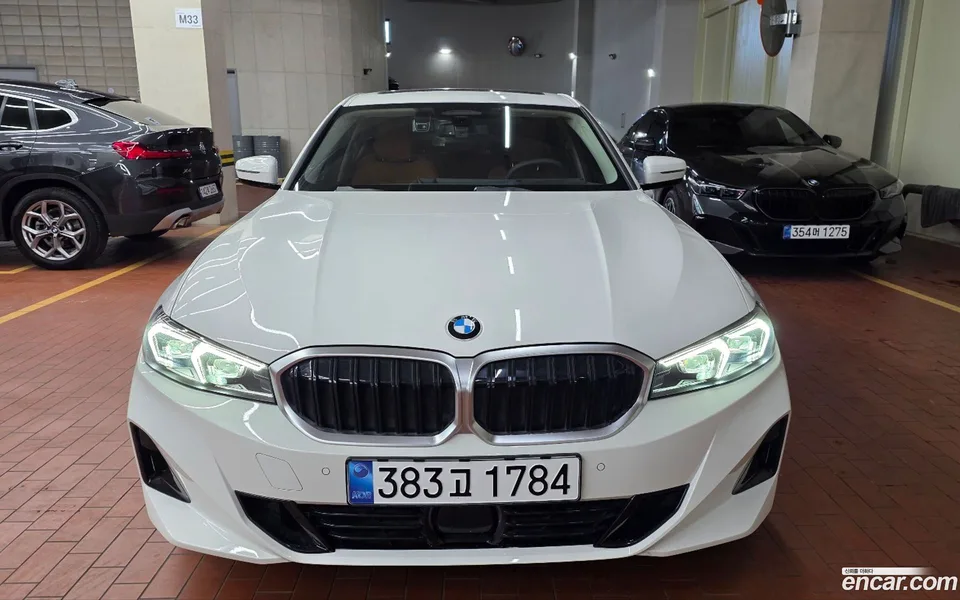 BMW 3 Series 320i 2025 — фото 1, купить с доставкой в Москву