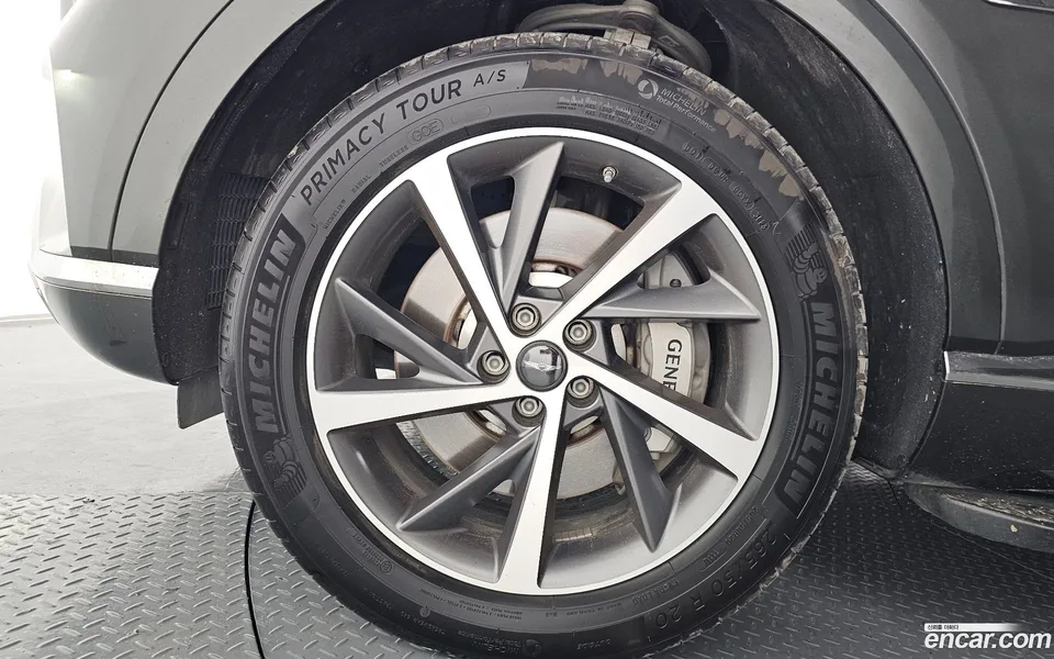 Genesis GV80 2.5T AWD 2023 — миниатюра 2