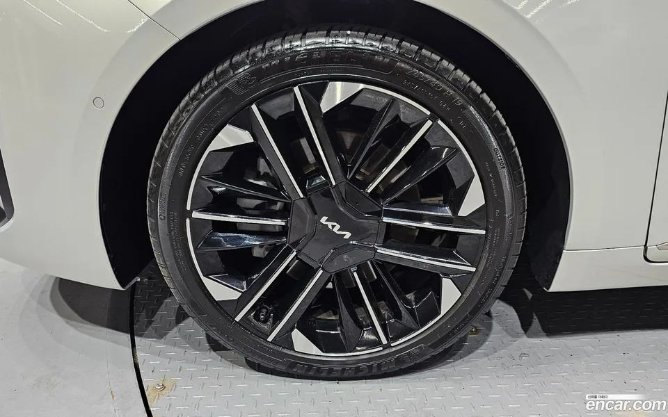 Kia K8 2.5 2WD 2025 — миниатюра 2