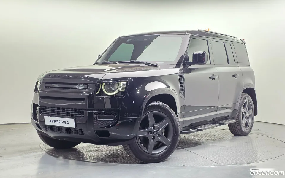 Land Rover Defender 110 P300 X- SE 2025 — фото 1, купить с доставкой в Москву