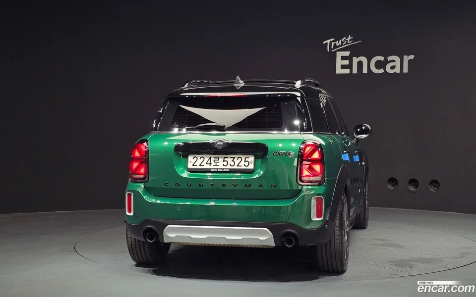 MINI Cooper S Countryman ALL4 2023 — миниатюра 4
