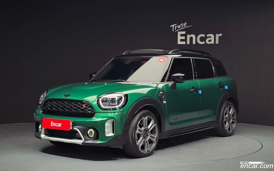 MINI Cooper S Countryman ALL4 2023 — фото 1, купить с доставкой в Москву