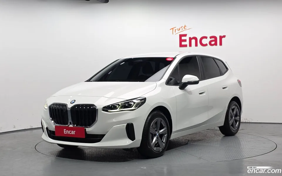 BMW 2 Series Active Tourer 220i 2025 — фото 1, купить с доставкой в Москву