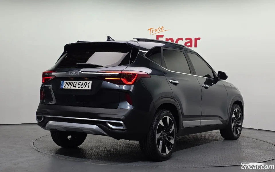 Kia Seltos 1.6 2WD 2022 — миниатюра 2