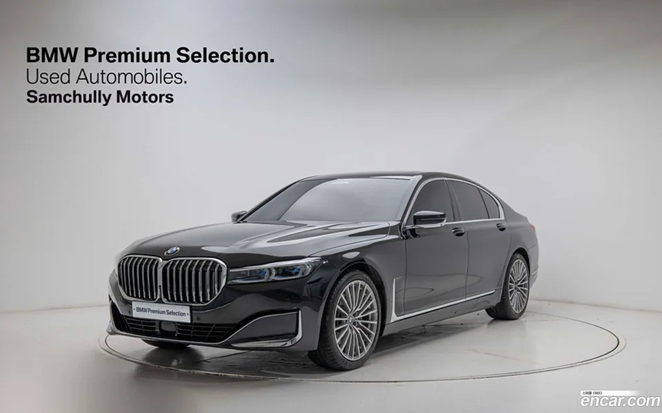 BMW 7 Series 740i 2022 — фото 1, купить с доставкой в Москву