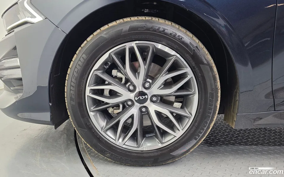 Kia K5 2.0 2023 — миниатюра 2