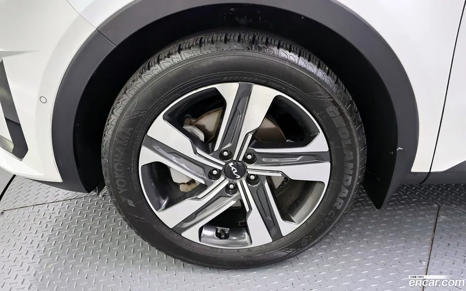 Kia Sorento HEV 1.6 2WD 2022 — миниатюра 5