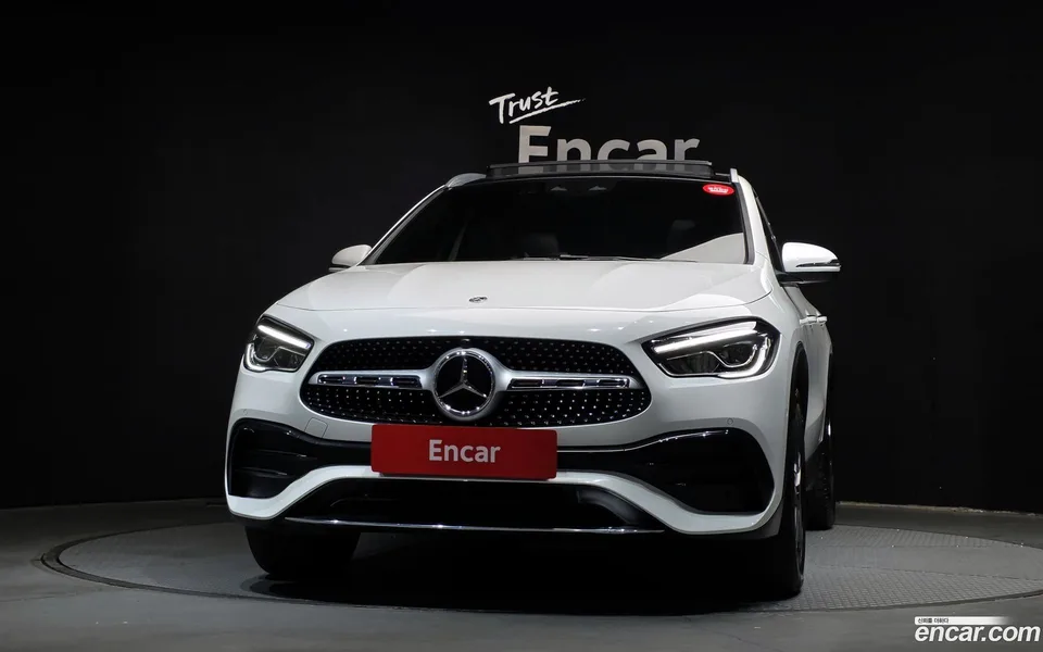 Mercedes-Benz GLA-Class GLA250 4MATIC 2022 — миниатюра 3