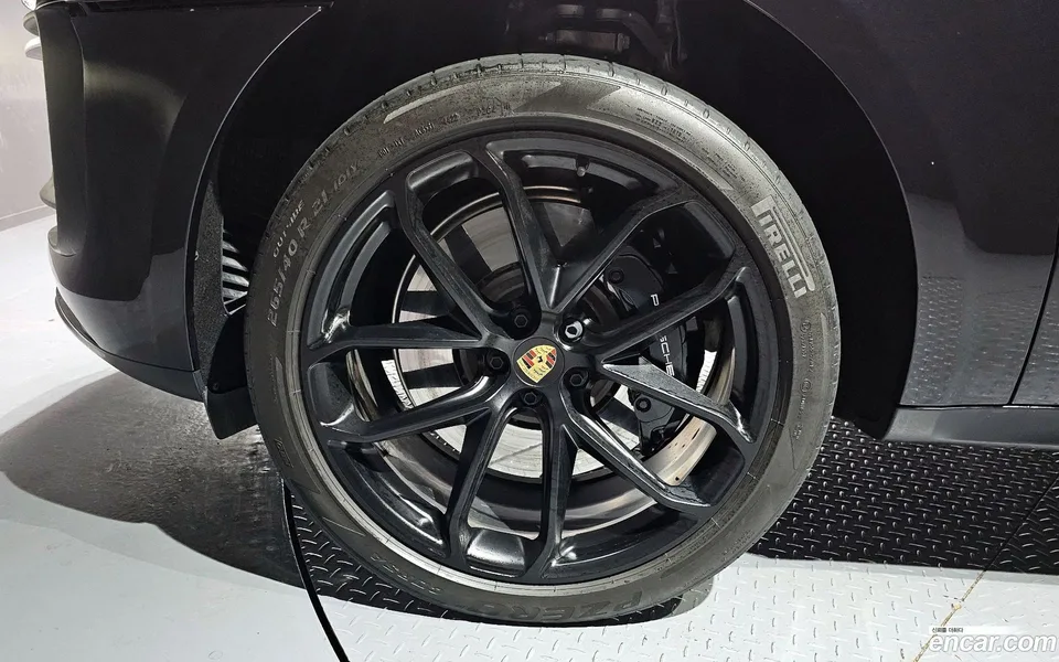 Porsche Macan 2.9 GTS 2023 — миниатюра 5