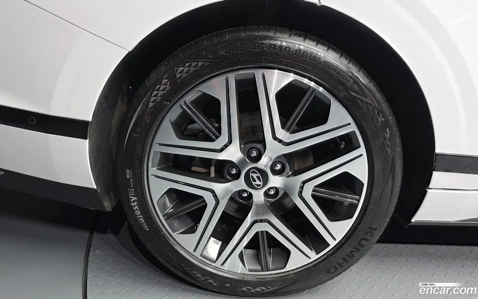 Hyundai Grandeur Hybrid 2023 — миниатюра 2