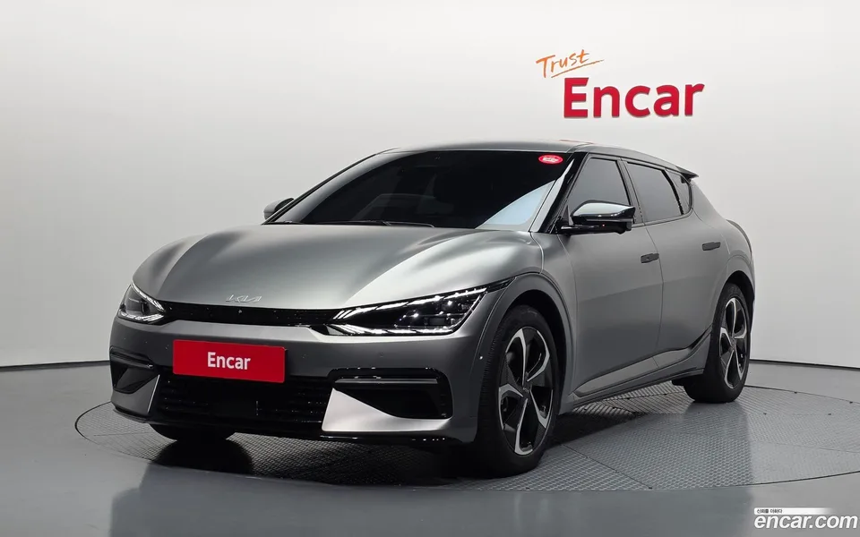 Kia EV6 2022 — фото 1, купить с доставкой в Москву