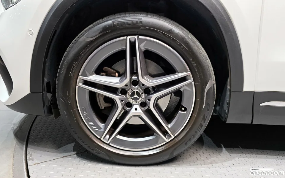 Mercedes-Benz GLA-Class GLA250 4MATIC 2022 — миниатюра 2