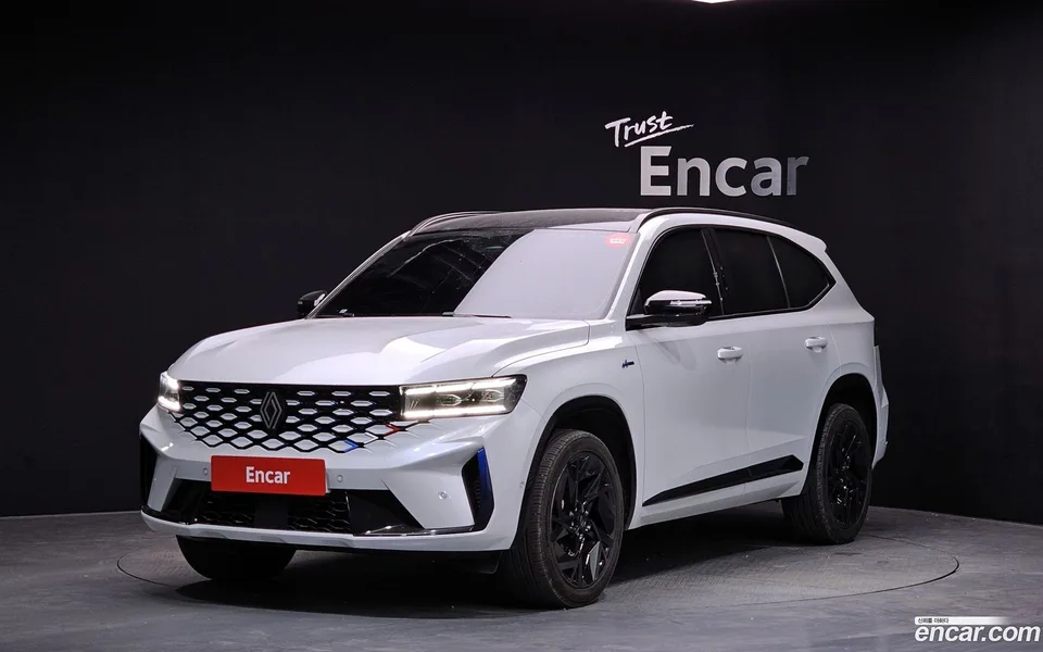 Renault Samsung Grand Koleos 1.5 E-TECH 2WD 2025 — фото 1, купить с доставкой в Москву