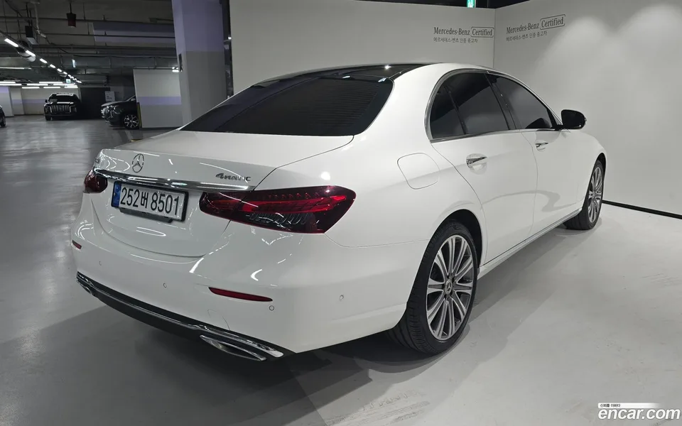 Mercedes-Benz E-Class E450 4MATIC 2022 — миниатюра 4