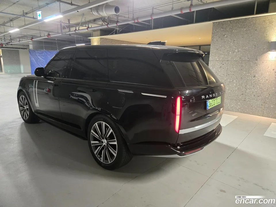 Land Rover Range Rover P550E AB 2025 — миниатюра 4