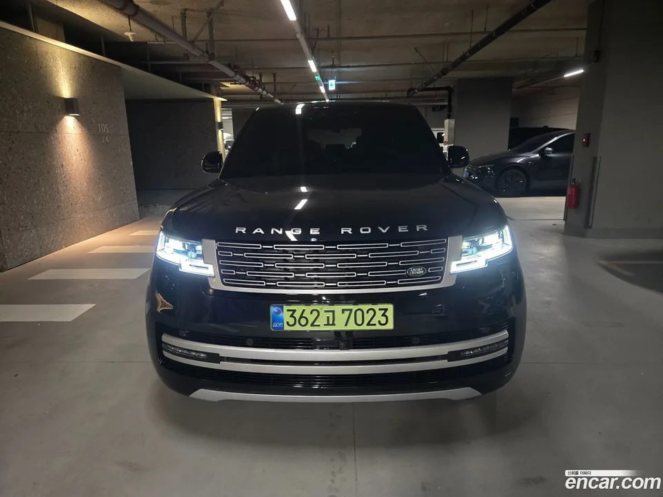 Land Rover Range Rover P550E AB 2025 — фото 1, купить с доставкой в Москву