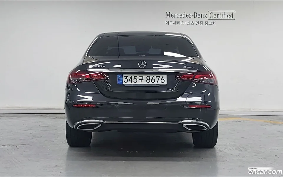 Mercedes-Benz E-Class E300e 4MATIC 2022 — миниатюра 4
