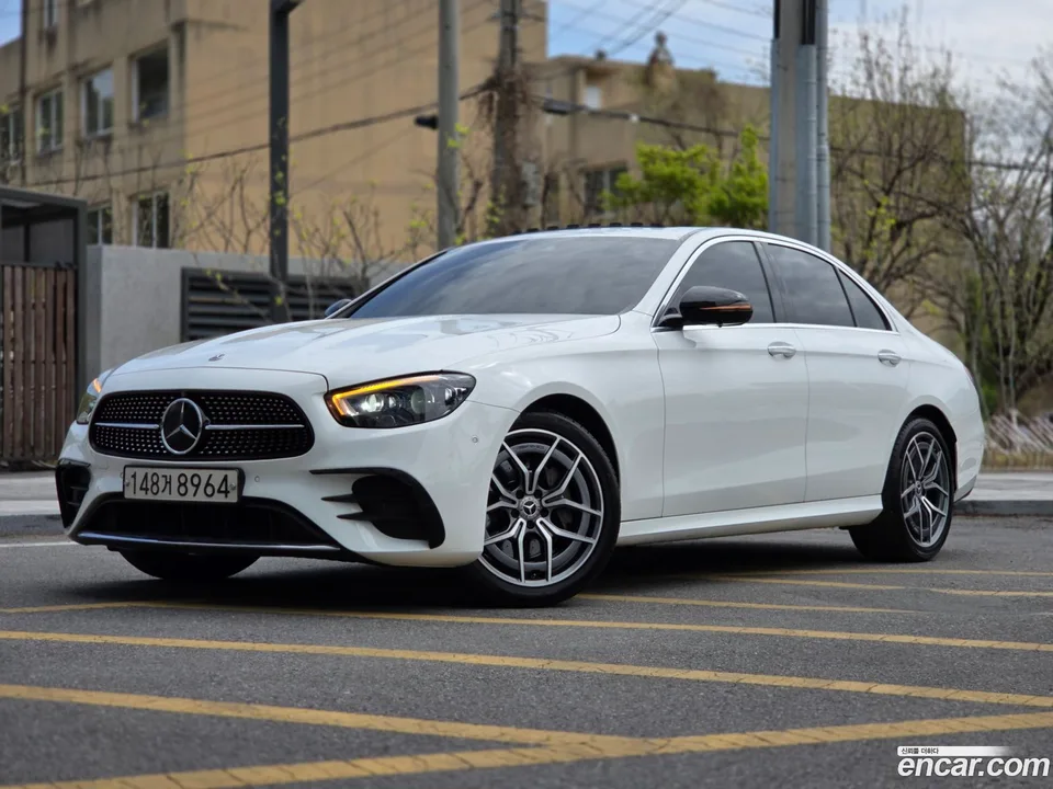Mercedes-Benz E-Class E220d 4MATIC AMG Line 2022 — миниатюра 2