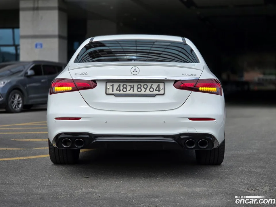 Mercedes-Benz E-Class E220d 4MATIC AMG Line 2022 — фото 1, купить с доставкой в Москву