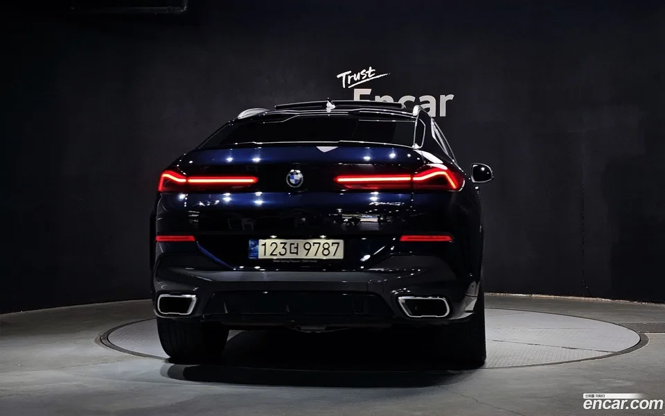 BMW X6 xDrive40i M 2022 — миниатюра 4