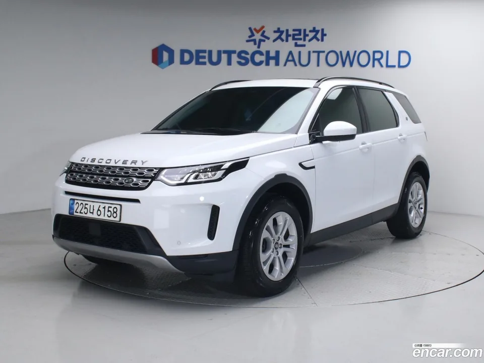 Land Rover Discovery Sport P250 S 2023 — фото 1, купить с доставкой в Москву