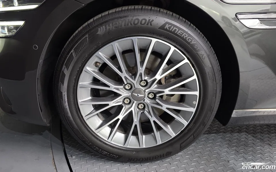 Genesis G80 2.5 2WD 2023 — миниатюра 5