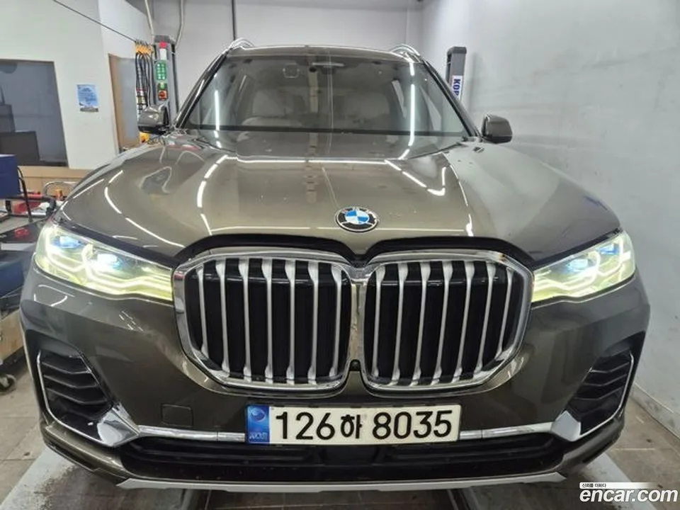 BMW X7 xDrive 40d 6 2022 — фото 1, купить с доставкой в Москву