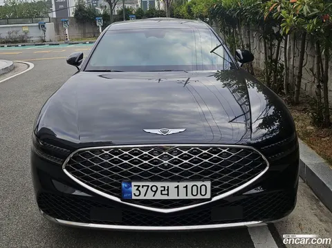 Genesis G90 2025 buy in Moscow