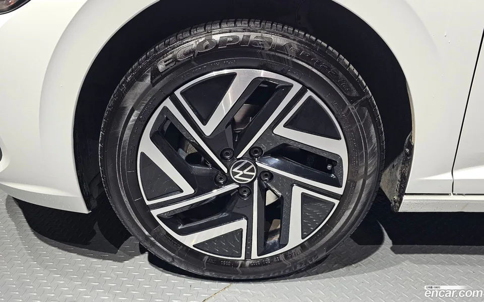 Volkswagen Jetta 1.5 TSI 2023 — миниатюра 2