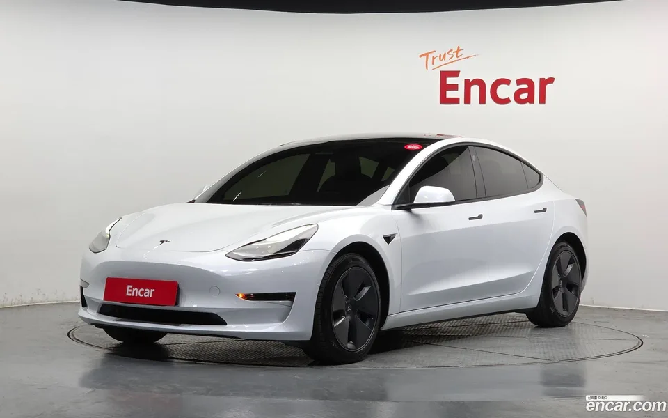 Tesla Model 3 RWD 2022 — фото 1, купить с доставкой в Москву